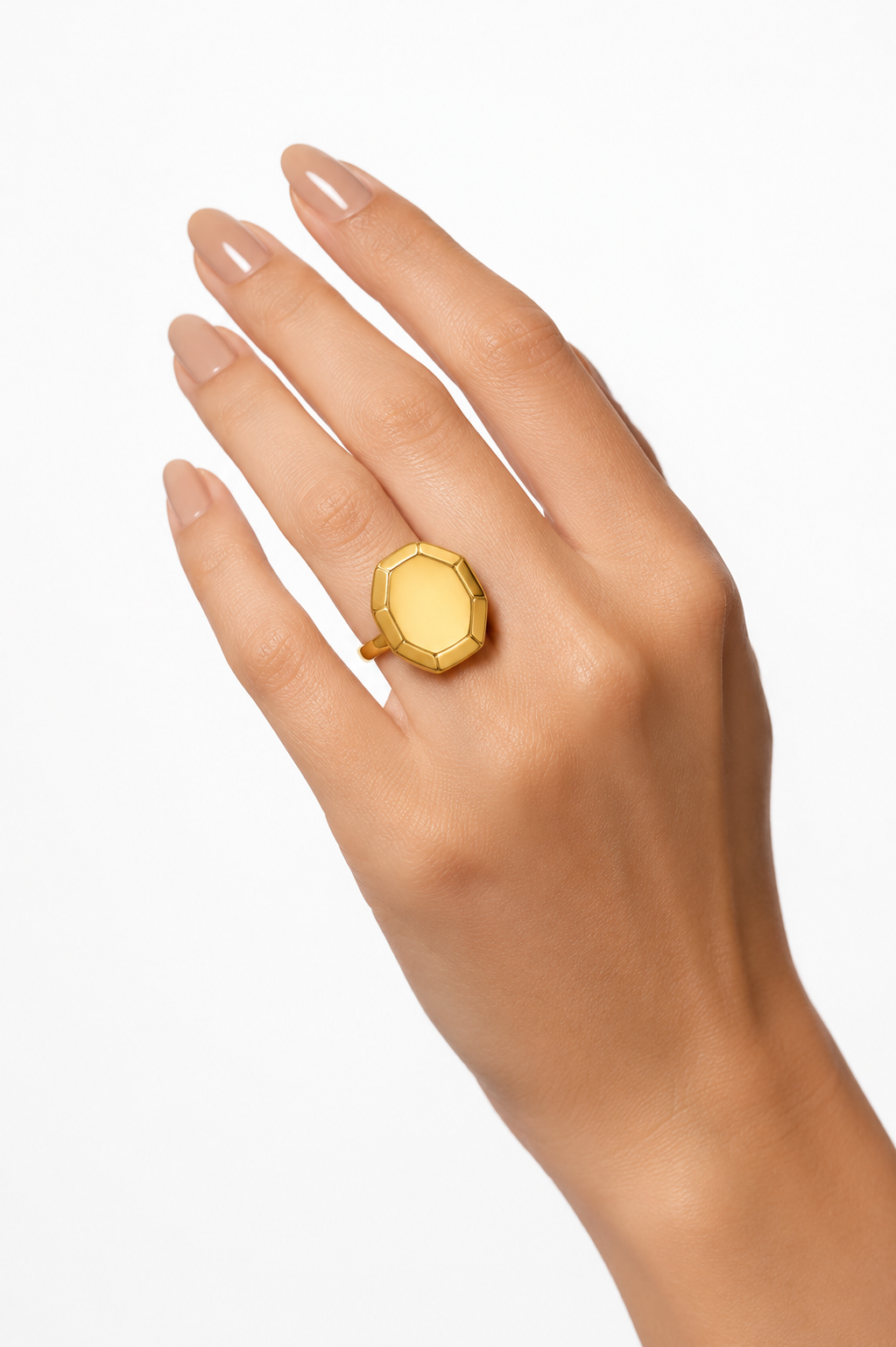 Anel Facetado Oval Ouro 18k