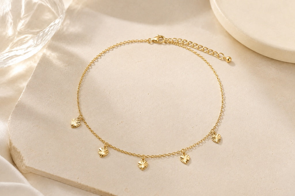 Tornozeleira Cartier com Coração Trabalhado Ouro 18k