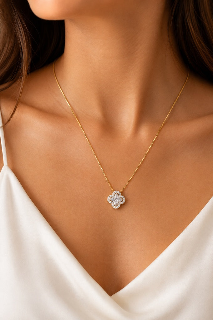 Colar Trevo Cristal Com Micro Zircônia Ouro 18k