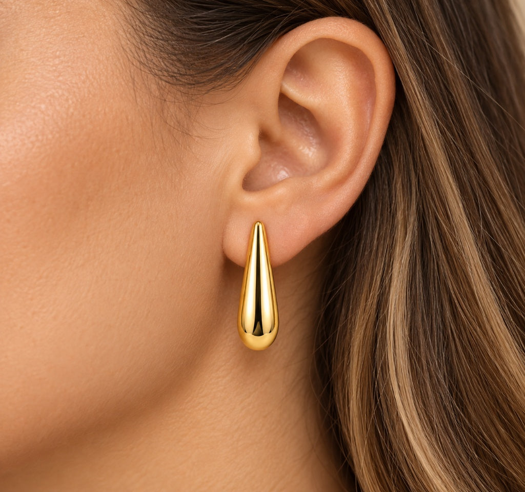 Brinco Gota Alongada Lisa Ouro 18k