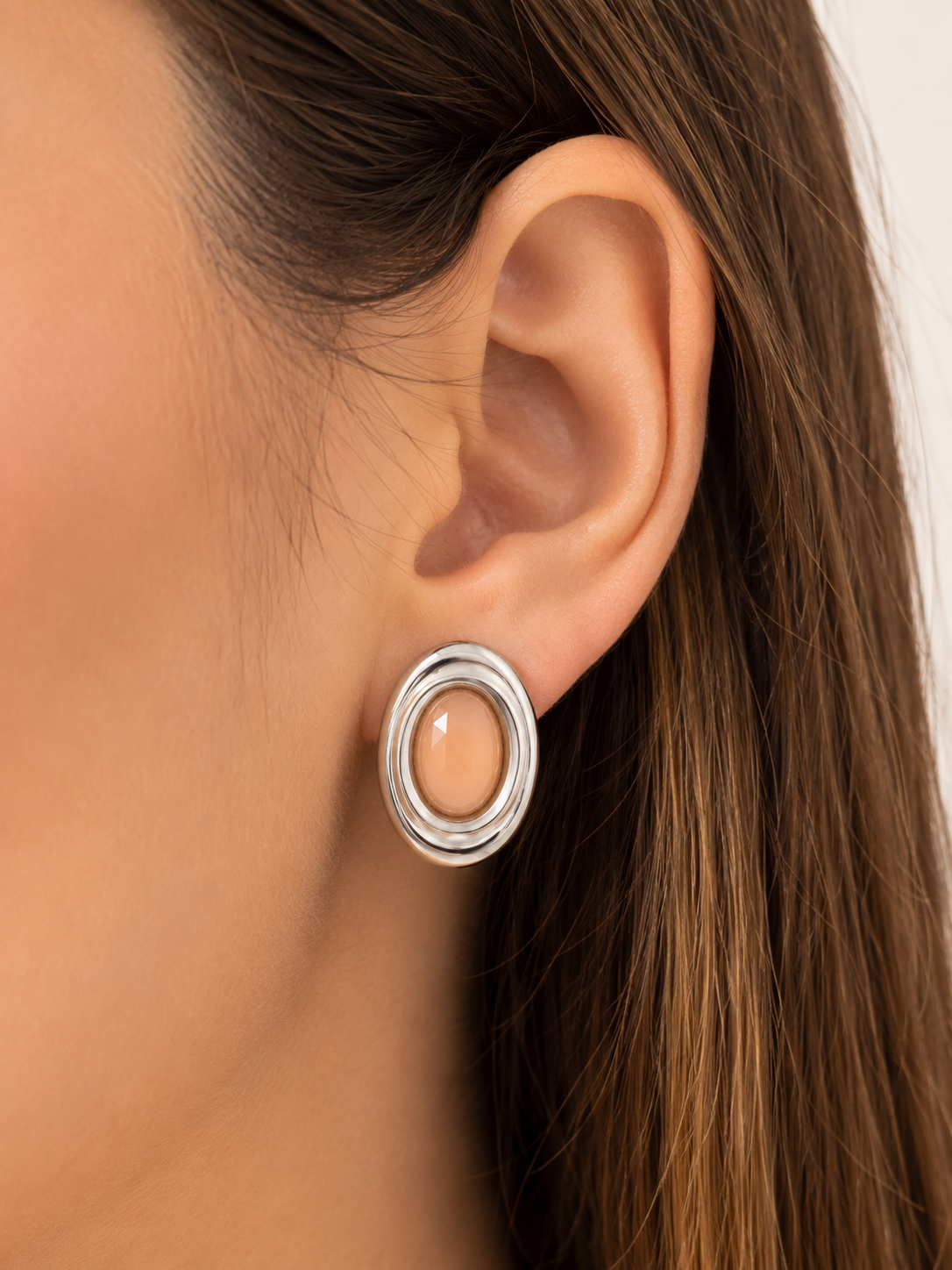 Brinco Pedra Natural Nude Ródio Branco