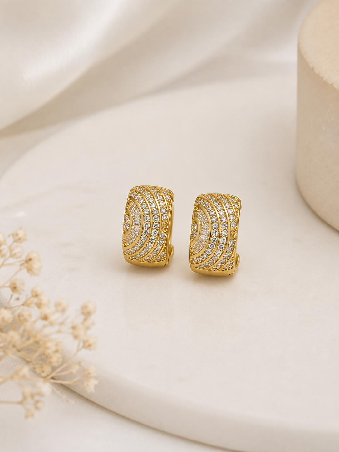 Brinco Dubai Gold P Ouro 18k