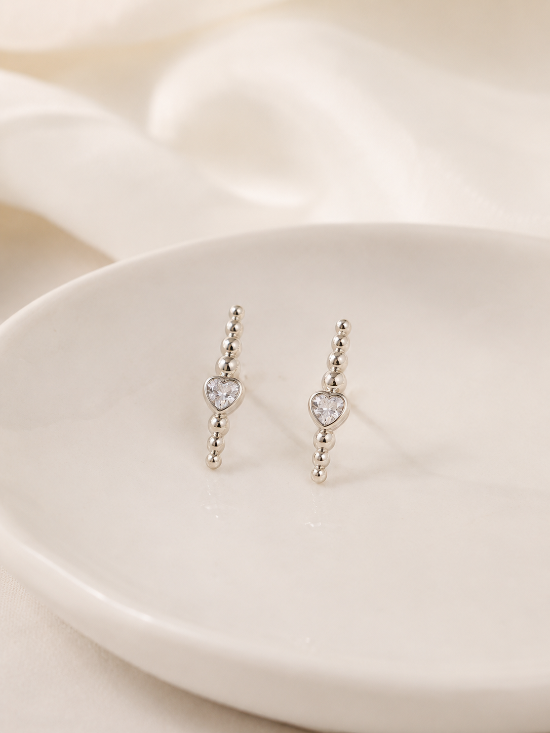 Brinco Ear Hook Coração Prata 925