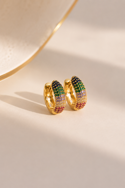 Brinco Argola Cravejada Fancy 5 Fileiras Zircônia Color G Ouro 18k