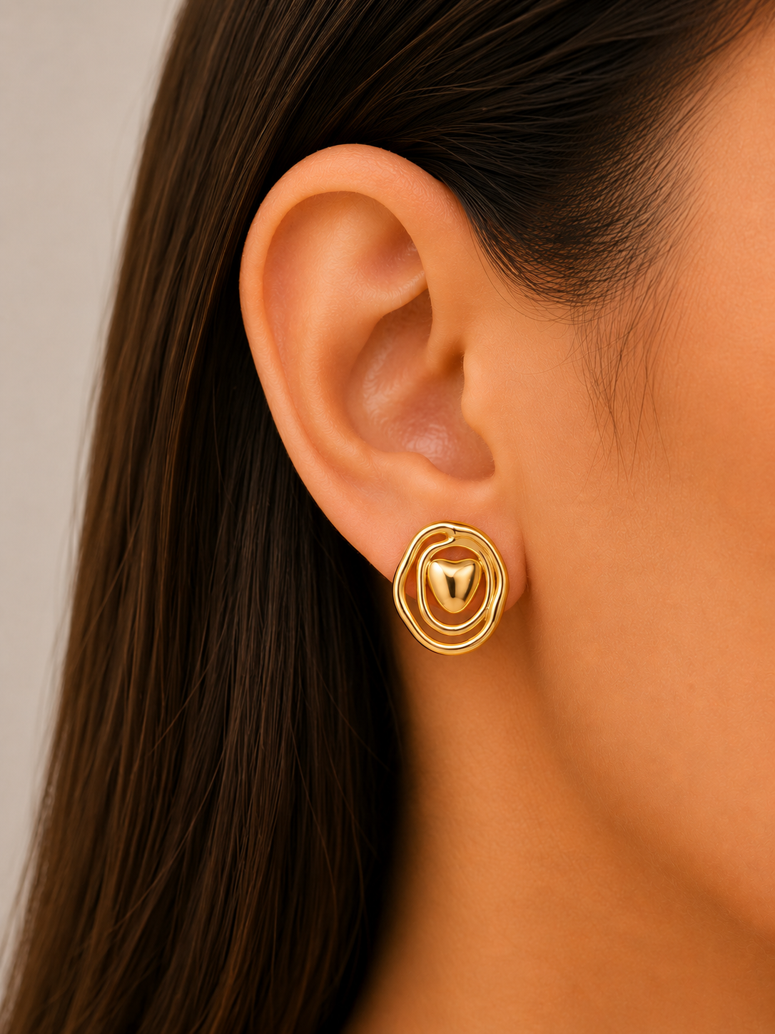 Brinco Contorno Ouro 18K