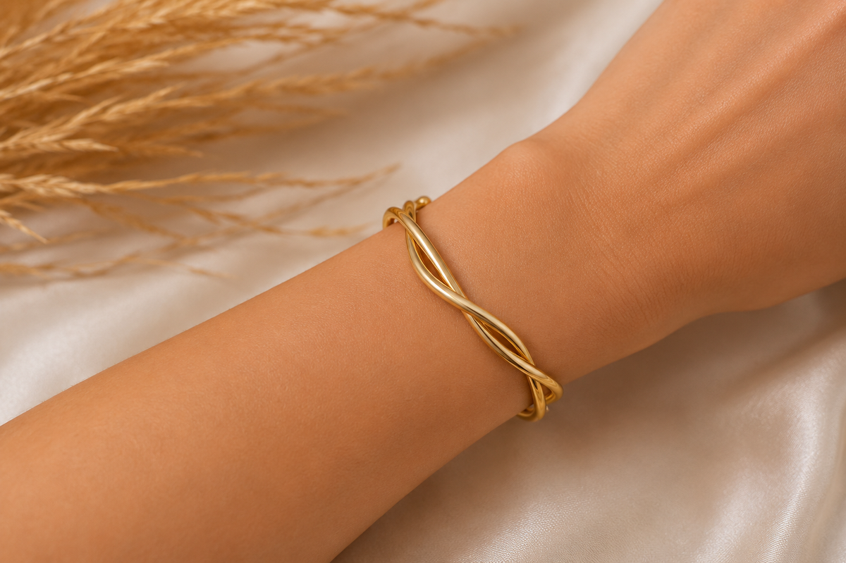 Bracelete Meio Torcido Ouro 18k