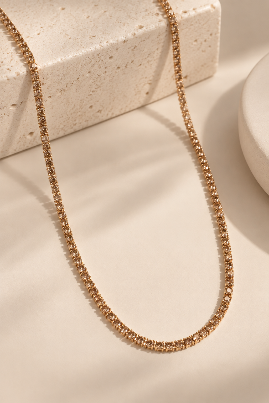 Colar Riviera Três Pontas Champagne Ouro 18k