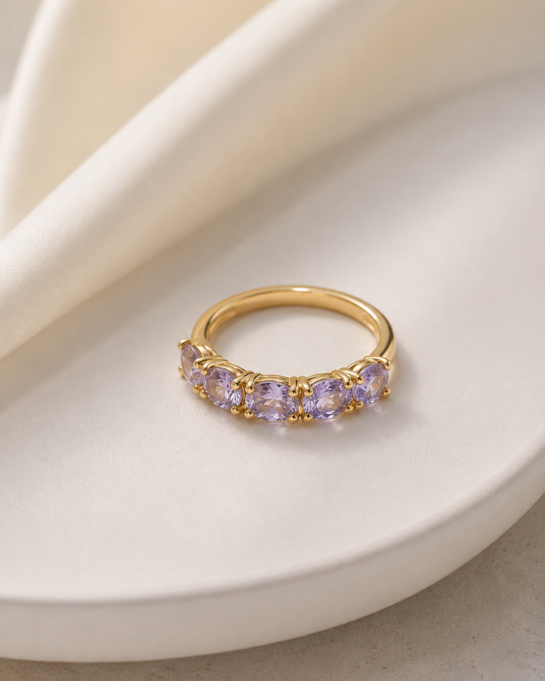 Anel Rainbow Meia Aliança Ametista Ouro 18k