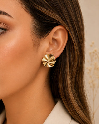 Brinco Circular Desregular MontClair Ouro 18k