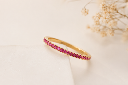 Anel Meia Aliança Zircônia Pink Ouro 18k