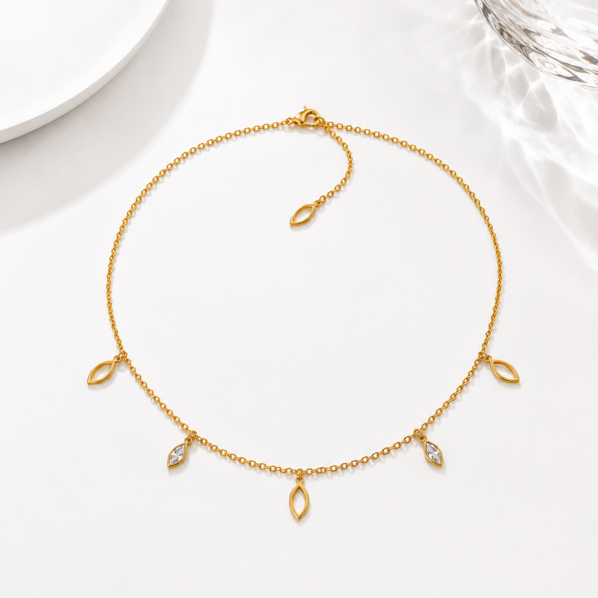 Choker Cartier Losango Vazado com Losango Zircônia Ouro 18k