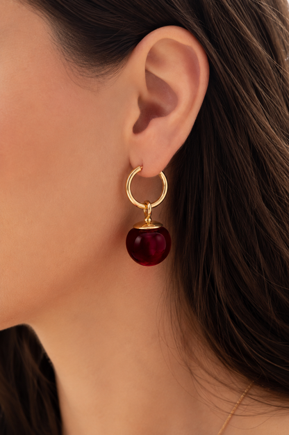 Brinco Click com Cereja Ouro 18k