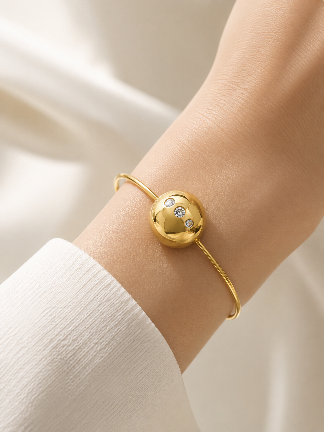 Bracelete Botão Cravejado Ouro 18k