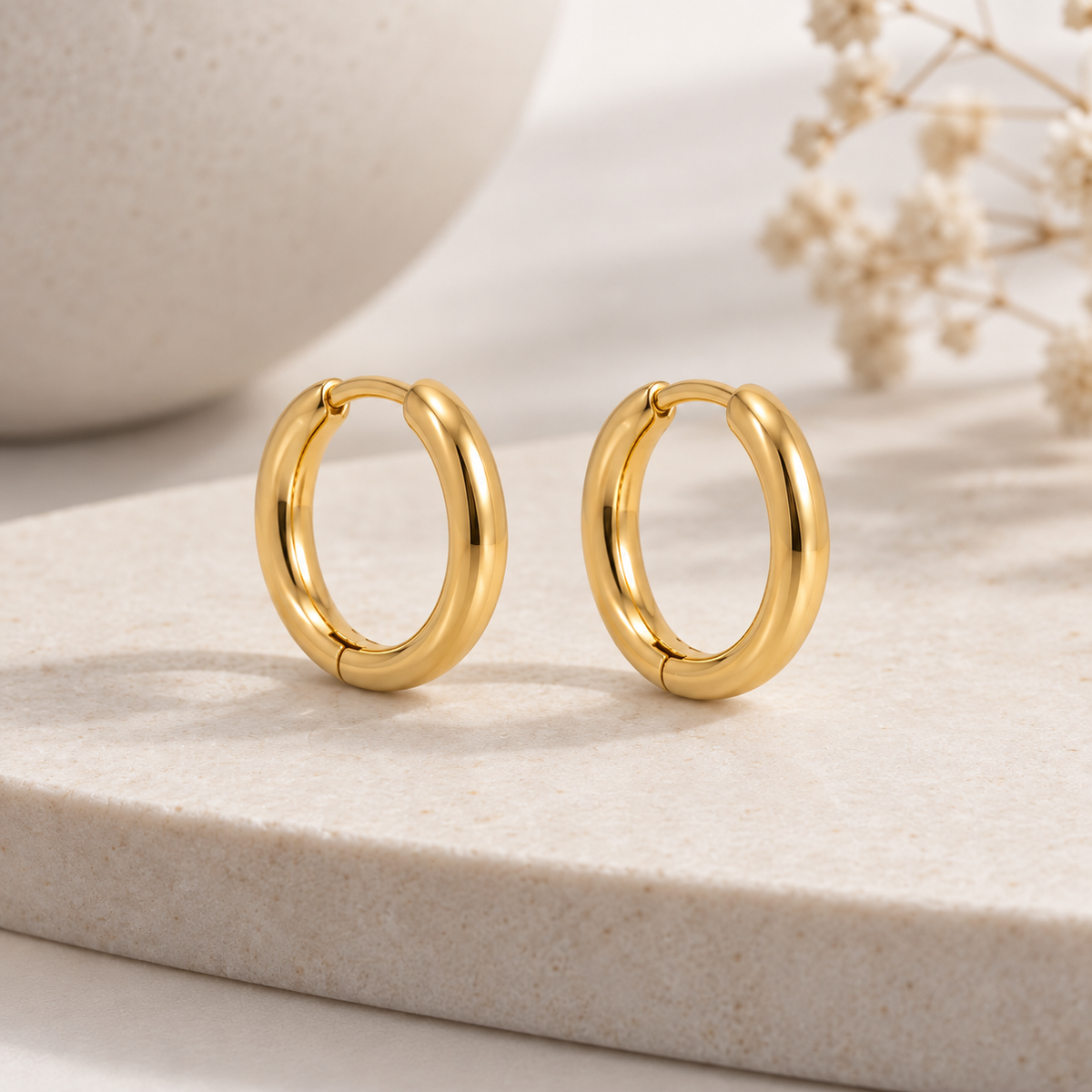 Brinco Argola Lisa Click Média Ouro 18k
