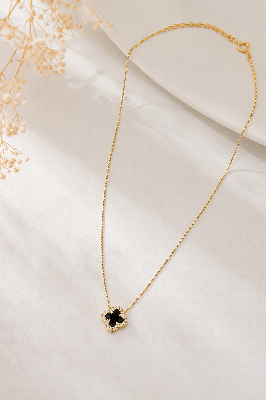 Colar Trevo Preto Com Micro Zircônia Ouro 18k