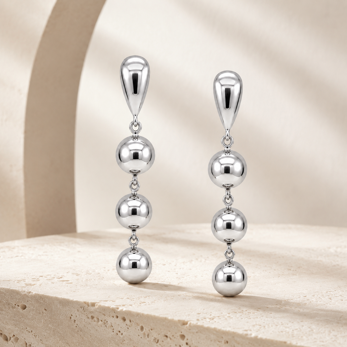 Brinco 3 Esferas Ródio Branco