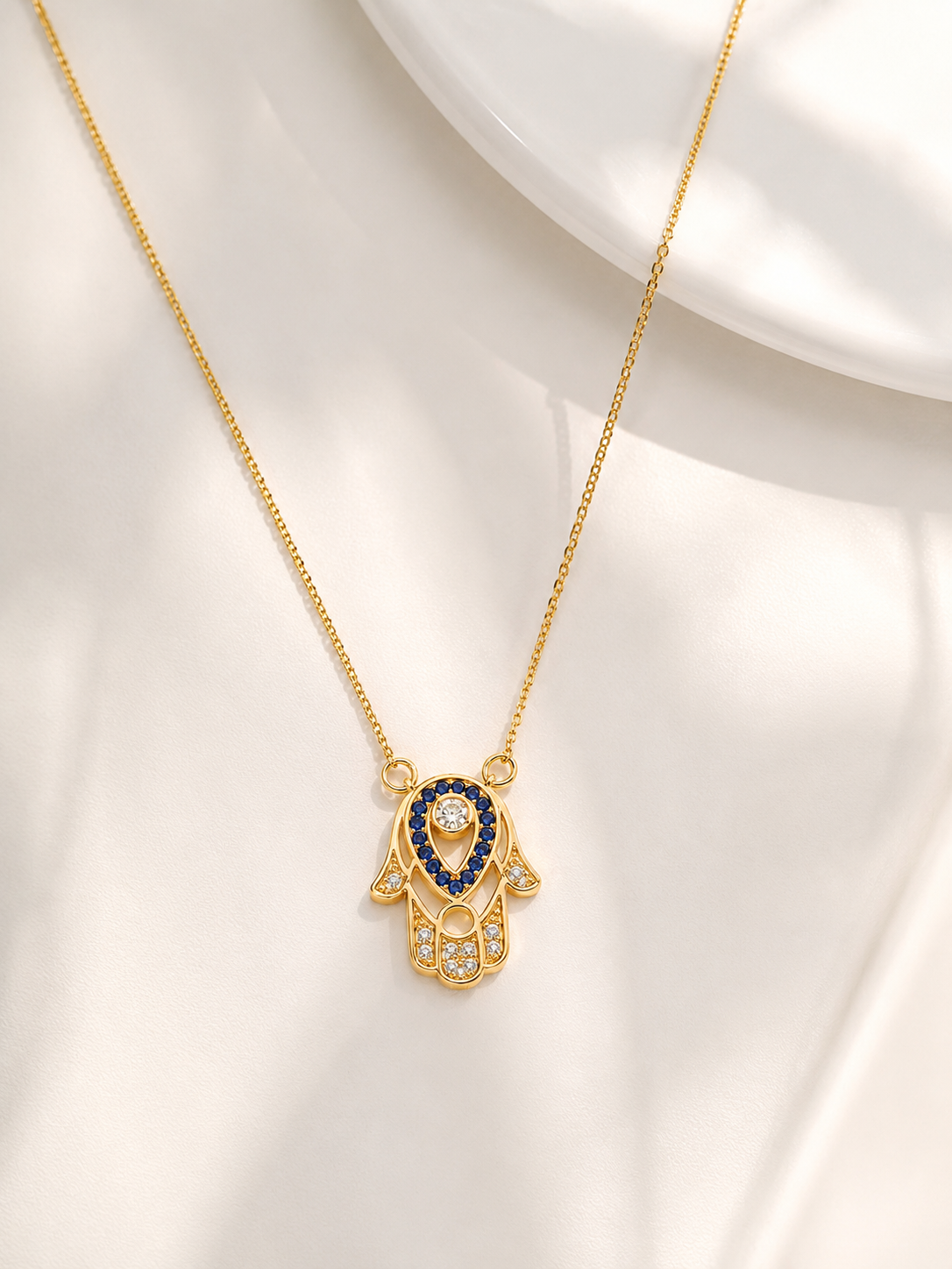 Colar Mão de Fátima na Veneziana Cravejado Ouro 18k